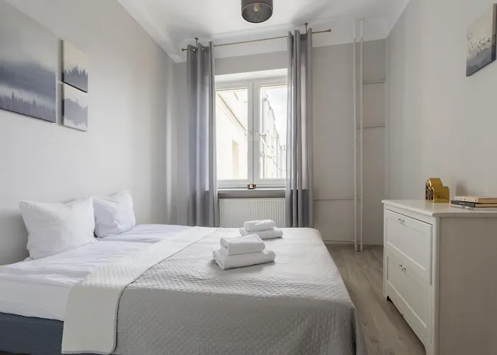 Urban Chic - Comfortable 2-Bedroom In City Center, Marszalkowska Warschau
