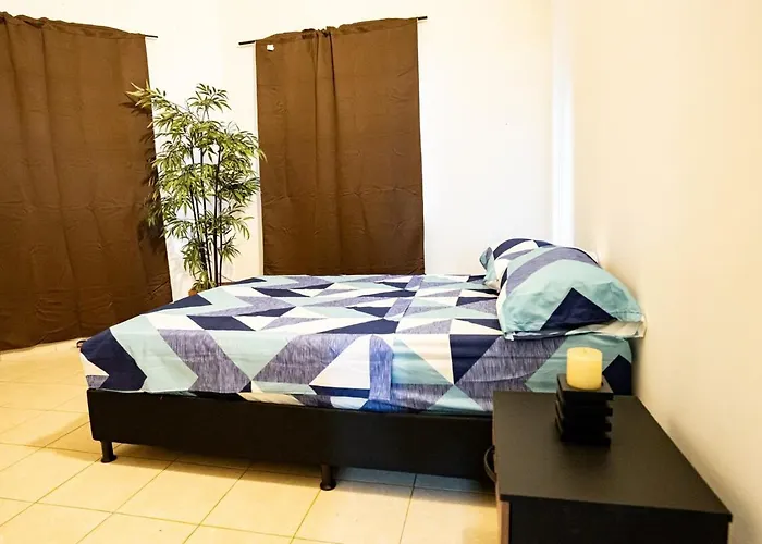 La Esquinita De Miraflores Medellín