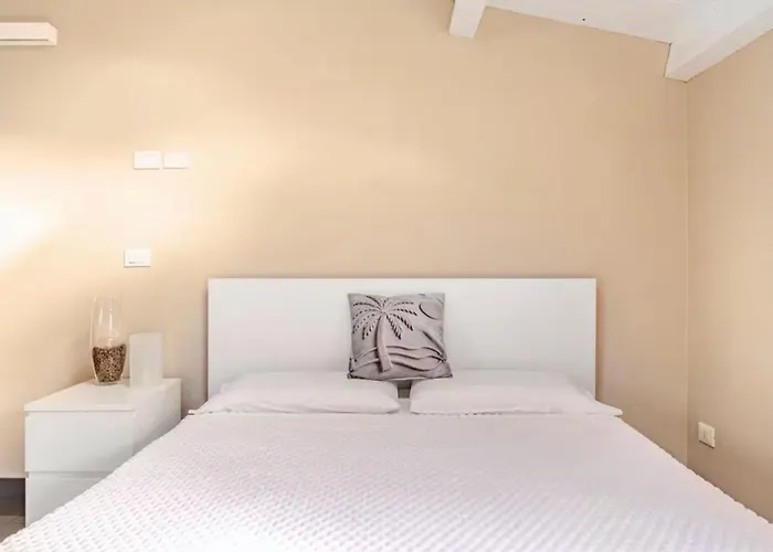 Ferienwohnung Nais Old Town Charme Catania