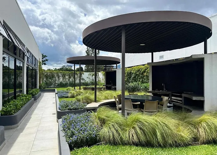 Modern Condo In Nucleo La Sabana With Pool San José