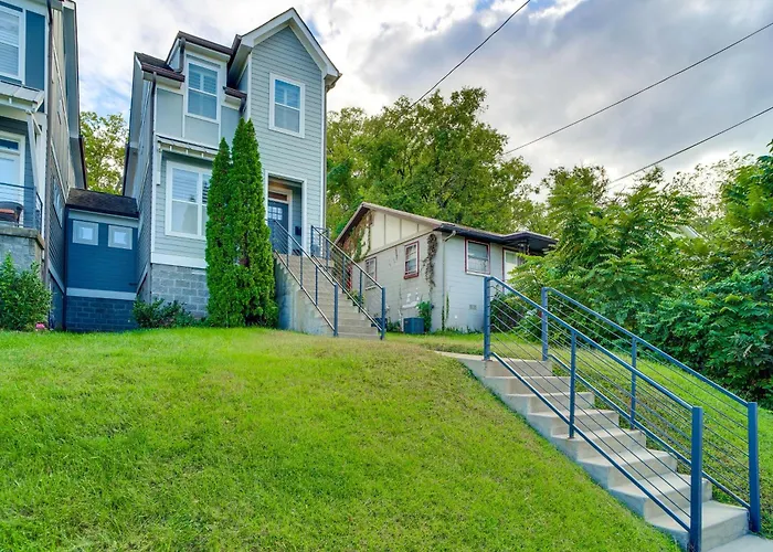 Villa Walk To 12 South Getaway With Outdoor Dining! Nashville