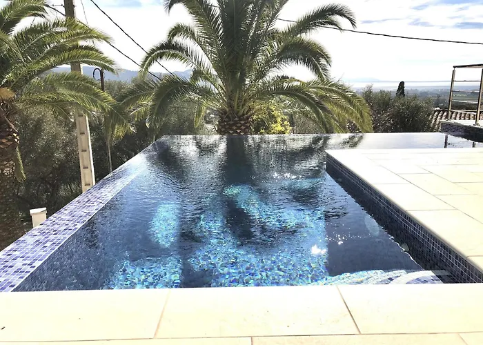 Villa Moderna En Roses Con Piscina, Aire Acondicionado Y Parking Privado - Es-258-164