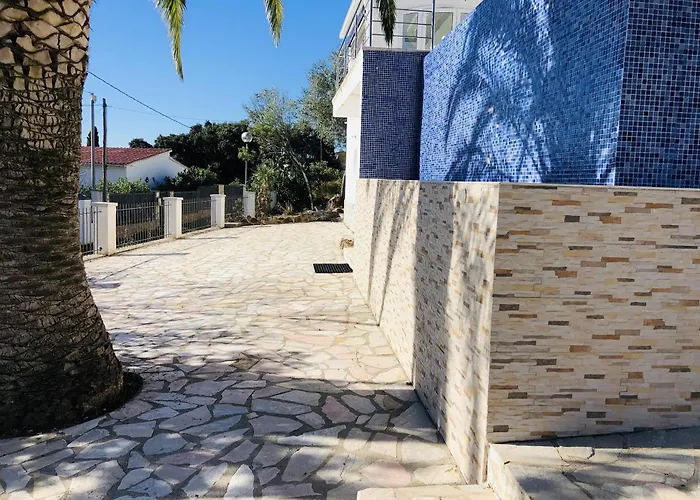 Villa Moderna En Roses Con Piscina, Aire Acondicionado Y Parking Privado - Es-258-164
