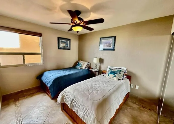 5 Bedroom Beachfront Pool & Spa Ensenada