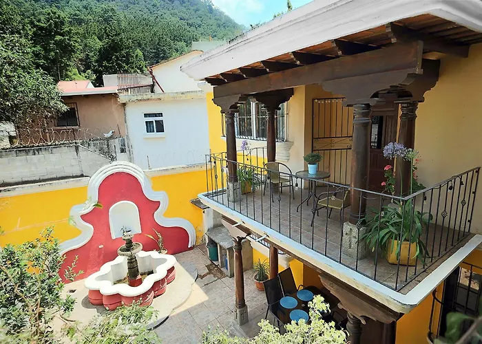 Villa Casa Tipo Colonial Cerca Del Igss Colonia Molina Quetzaltenango