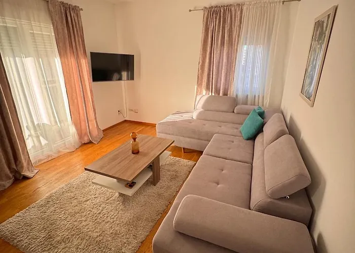 Bright & Modern Apartment In City Kvart Podgorica
