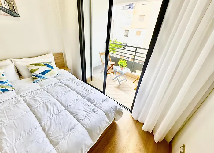 2 Queen Beds 10 Min To The Beach Close To The Shops And Restaurants Agadir