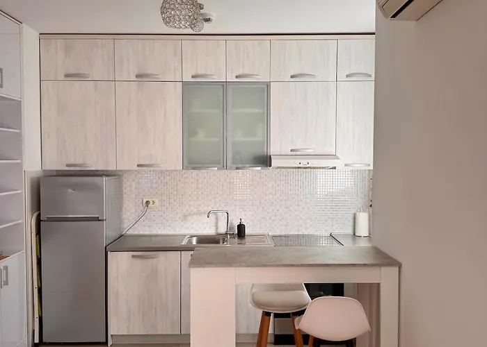 Bright & Modern Apartment In City Kvart Podgorica