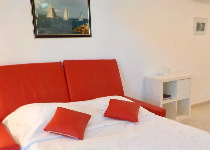 Villa sur mer, chez Angelina Grimaud
