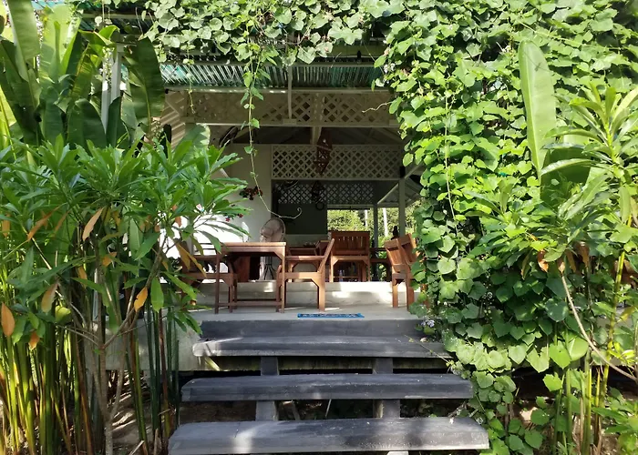 Baan Bua Cottage Ko Kut