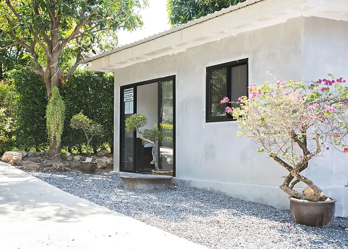 Moon Cottage Choeng Mon