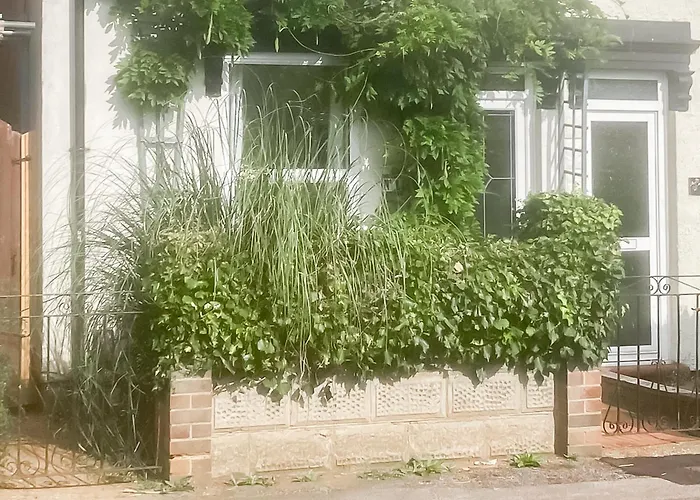 Ratcliffe Cottage Ipswich