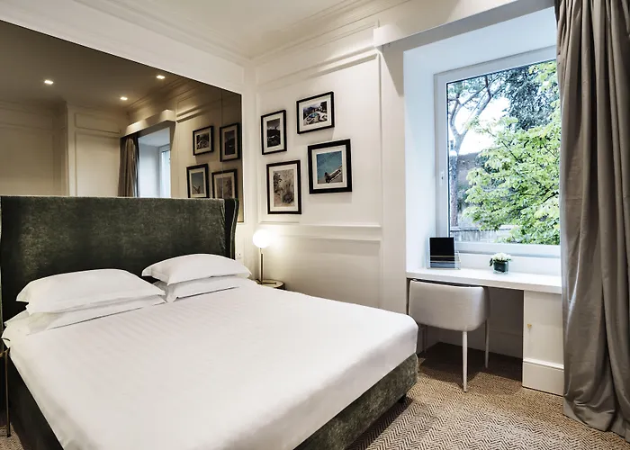The Shire Hotel Rom