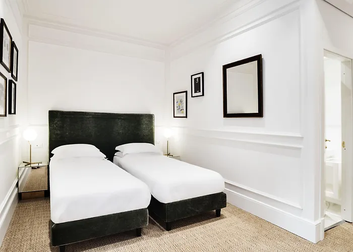 The Shire Hotel Rom