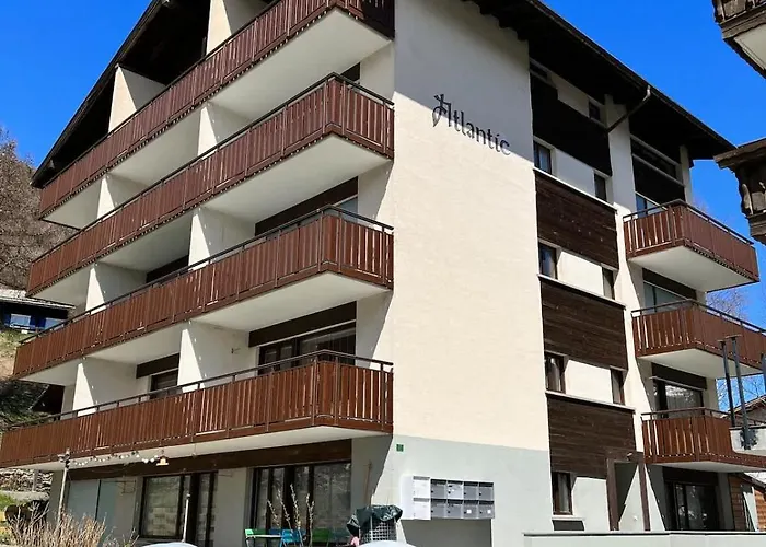 Kuscheliges Nest für zwei: Günstiges Studio in den Schweizer Alpen Saas-Fee
