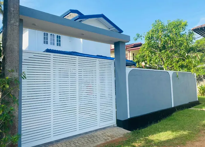White N Villa Wadduwa