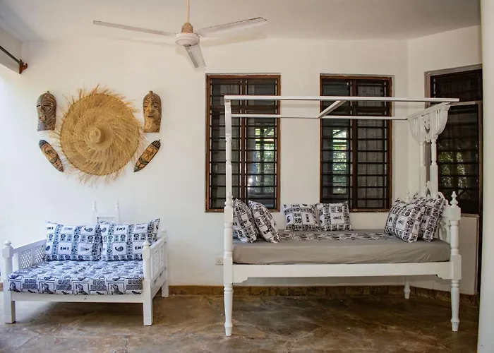 Hotel Golf & Living Ukunda