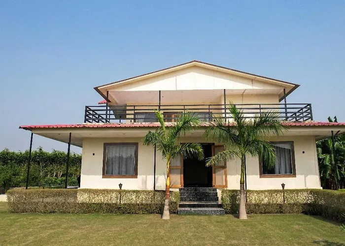 Farm House Noida 135