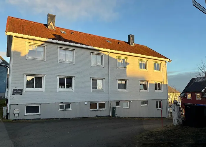 Rom Til Leie I Sentrum, Ingen Parkering Harstad