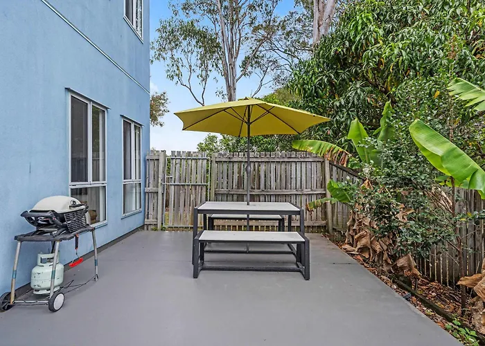 Bay-Cay Hervey Bay - Coastal Townhouse Pialba