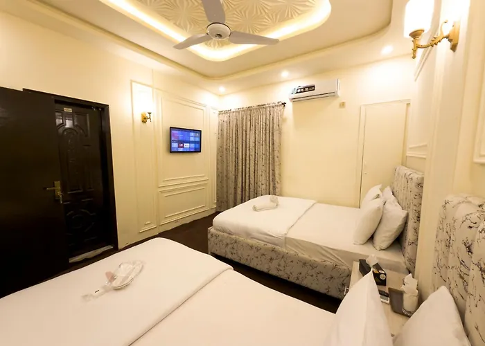 White Rose Guest House - Nueplex - Agha Khan - Airport Karatschi