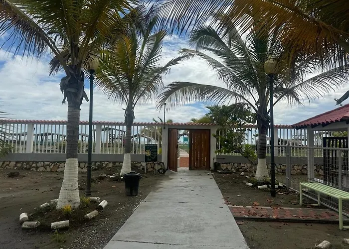 Casa En Urbanizacion Privada A 2 Minutos Caminando De La Playa, Via A Data Playas