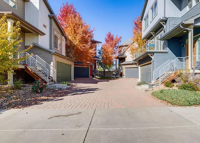 Near Denver Airport 20 Min Away From Downtown