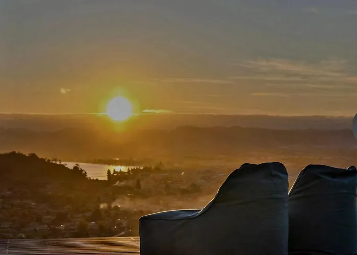 Ferienwohnung Stunning Sunsets&Views at Wonderful Wainui Gisborne
