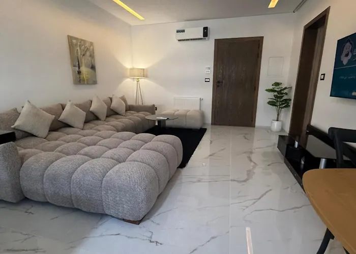 Bel Appartement Neuf Proche Des Commerces A Laouina Tunis