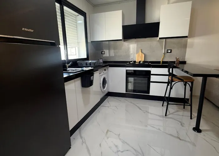 Bel Appartement Neuf Proche Des Commerces A Laouina Tunis