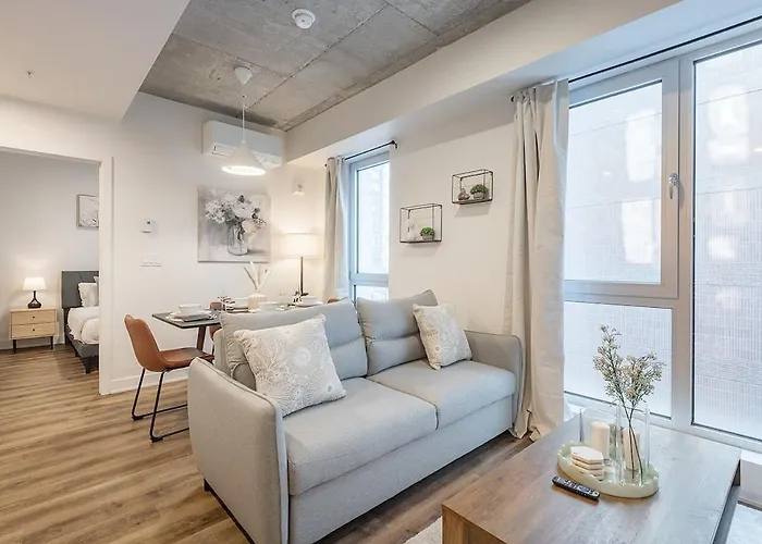 Ferienwohnung Cute Gem In Downtown Montréal