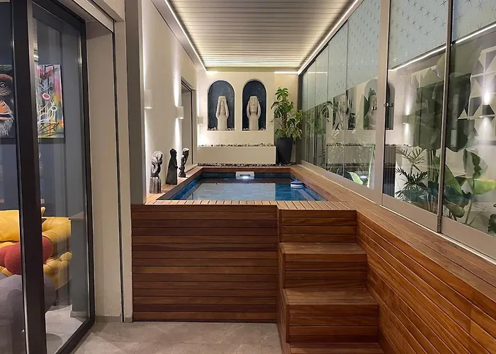 Charming Apartment With Private Heated Pool Tunis