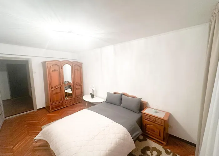 Central Best 2 Bedrooms Kischinau