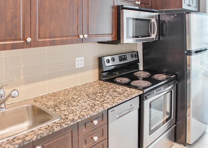Panorama Luxe Suites - Prime Downtown Location Toronto