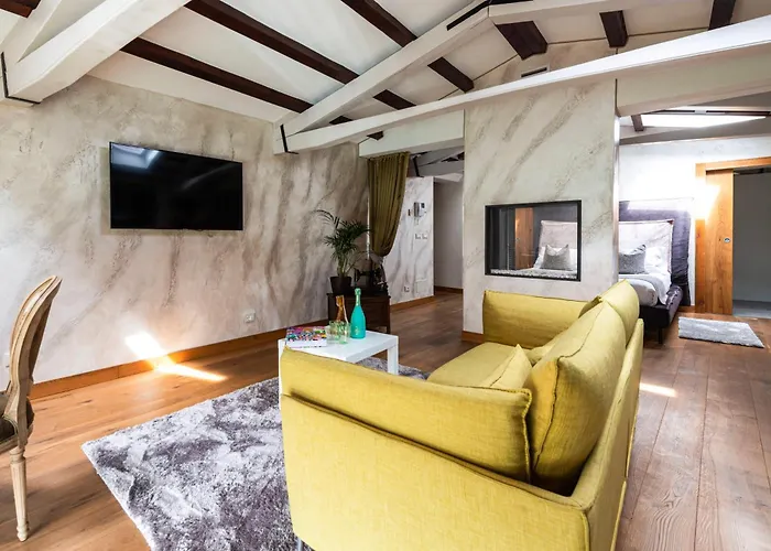 Rubino Fireplace & Water View - By Sleep In Murano Venedig