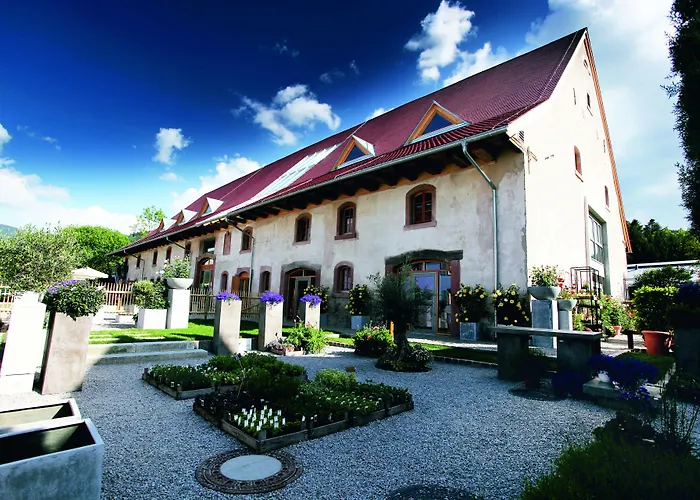 hotel rainhof scheune&naturpark restaurant  Kirchzarten