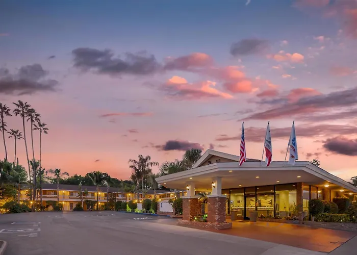 Best Western Plus Carriage Inn Los Angeles