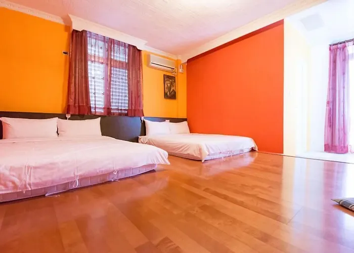 Bed and Breakfast Dog House T'ai-tung