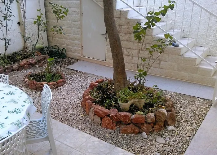 Apartments With Parking Space Bol, Brac - 4658