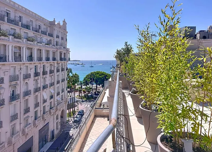 Fantastic Penthouse 3 Bedroom Croisette 406 Cannes