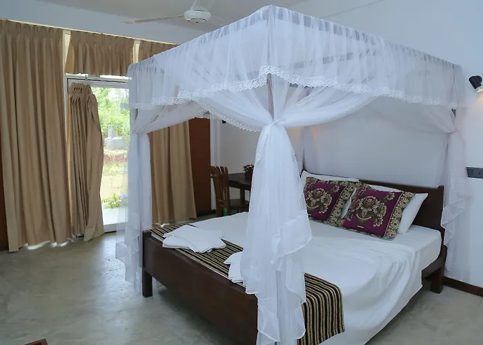 Hotel Sigiriya Rock Hide