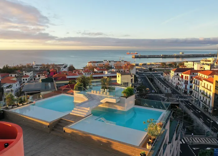 Three House Hotel Funchal 