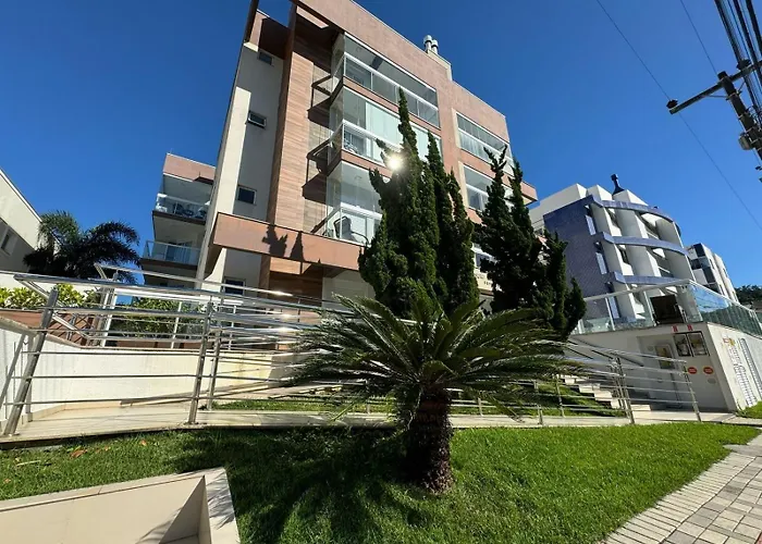 Cod 105 - Apartamento Terreo Bem Equipado Governador Celso Ramos