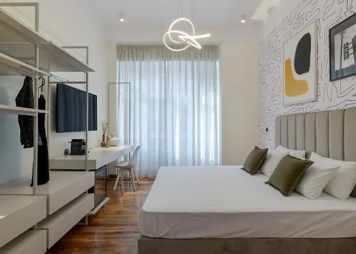 An Outstanding 3 Bdrm Apartment In The Heart Of Athen
