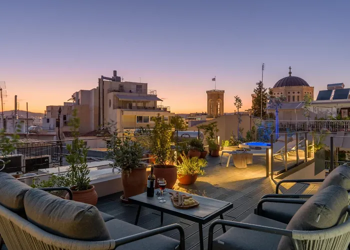 Your 4 Bdrm Dream House Acropolis View & Jacuzzi Athen