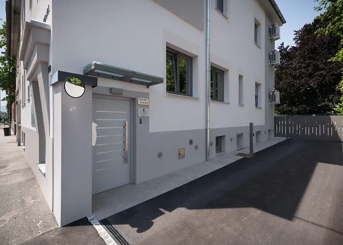 Vila Emona - Central Apartments - Free Parking Laibach