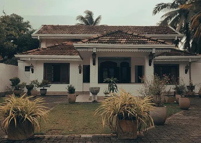 Das Haus Villa&Restaurant Unawatuna