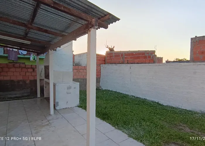 Casa Proxima A Zona Comercial Rivera