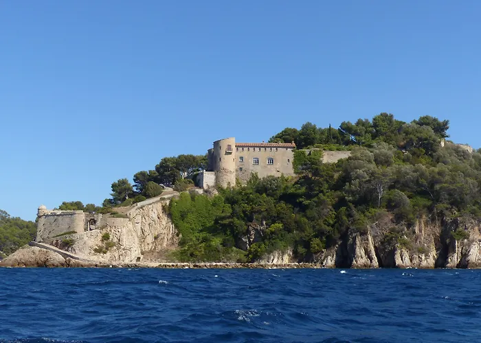 Hotel Le Rabelais Le Lavandou