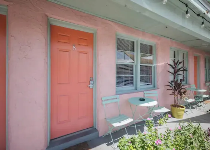 Back in Time Motel- 50's Glamour in St Augustine St. Augustine